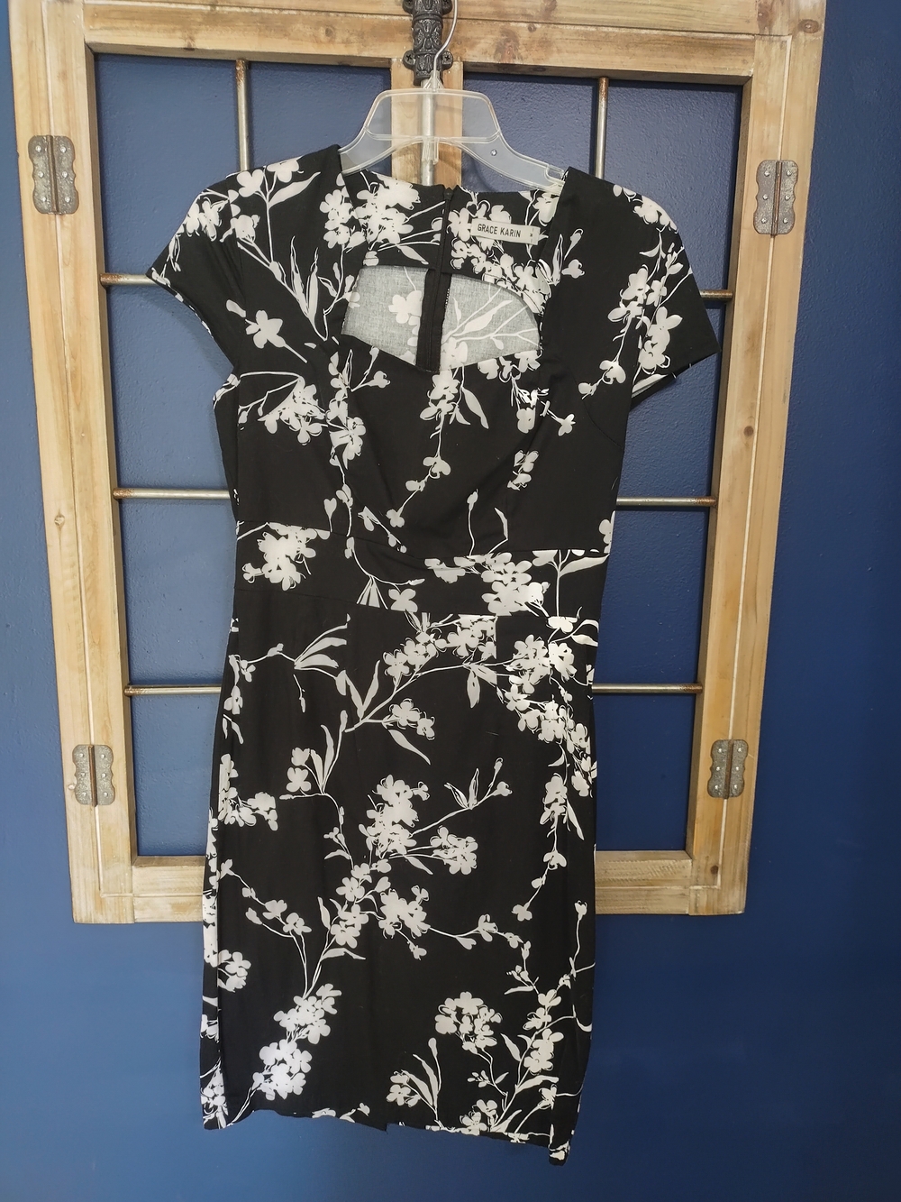 Grace Karin Black & White Floral Midi Sheath Dress